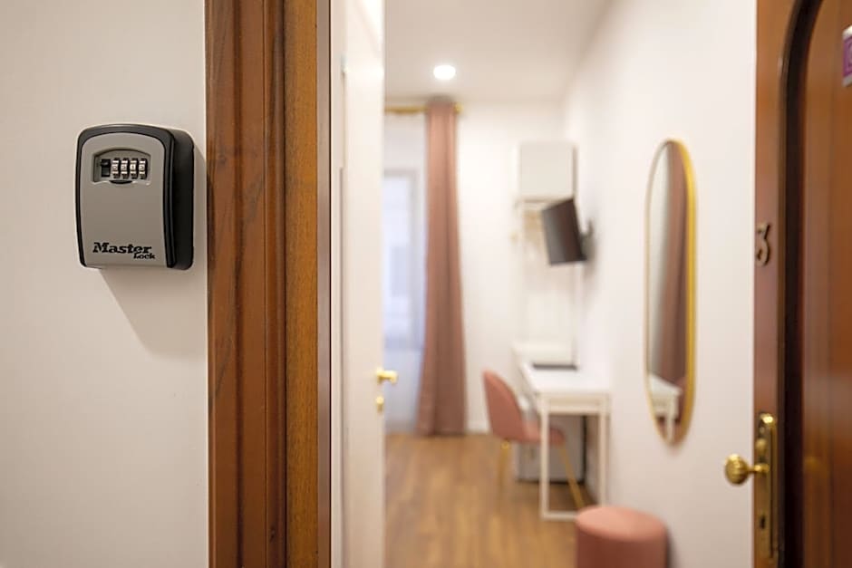 Amalia Suites by Remember Rome