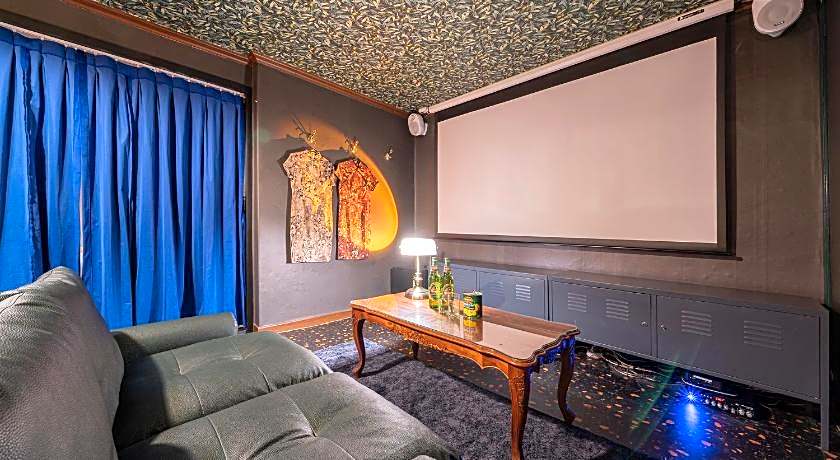 Shourin Hotel Cheonan by Aank