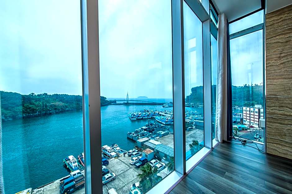 Island story pension