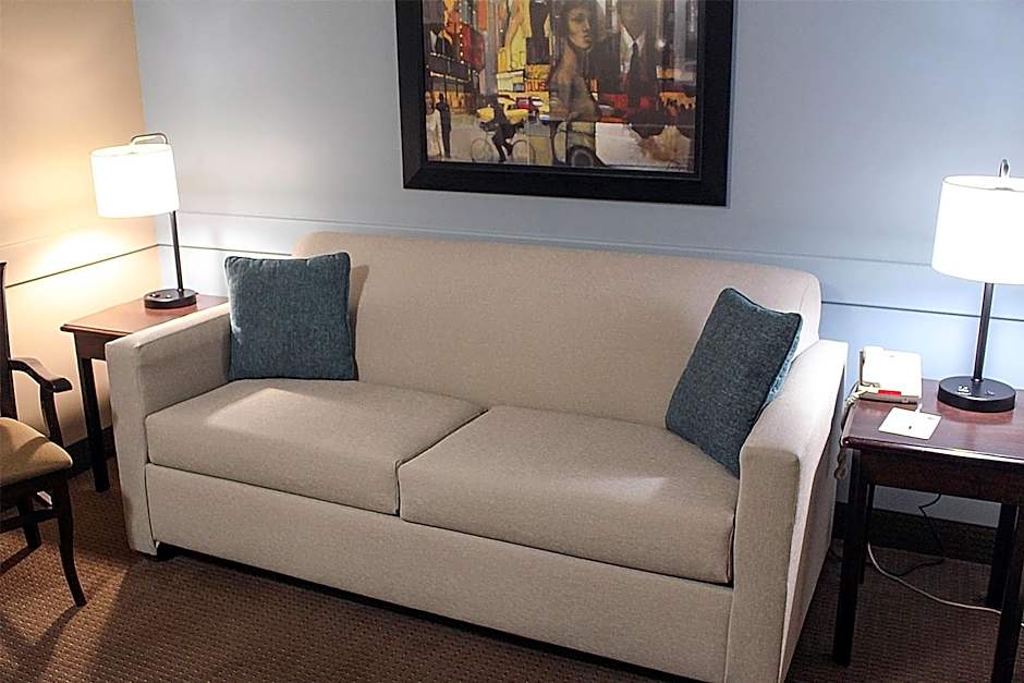 Super 8 by Wyndham Edmonton South