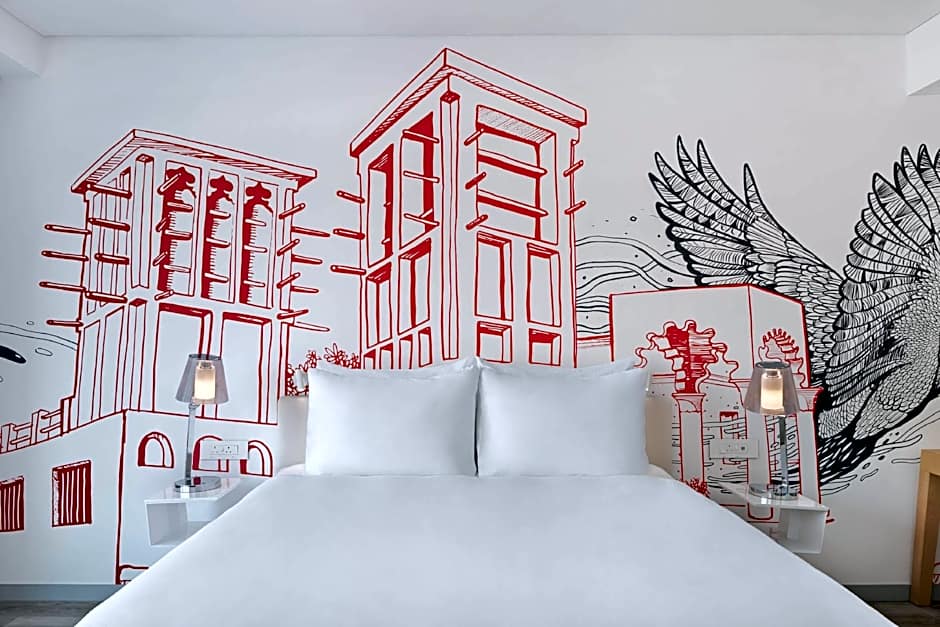 Radisson Red Dubai Silicon Oasis