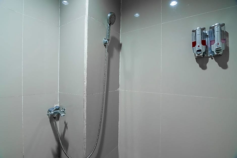 RedDoorz @ Jalan Cilik Riwut Kapuas