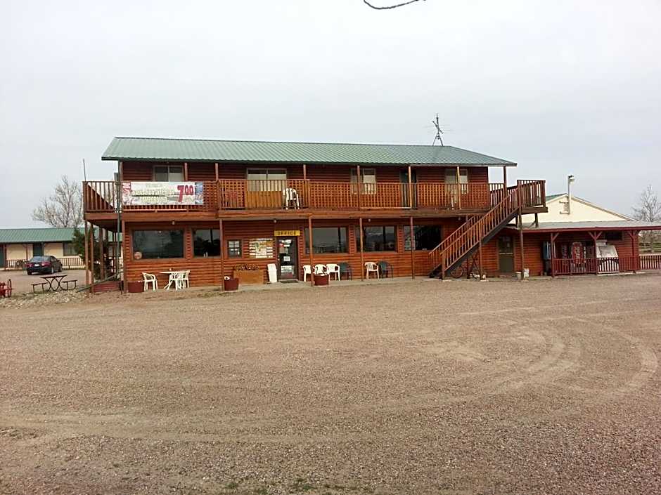 Badlands Hotel & Campground