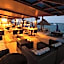 Village Barra Hotel