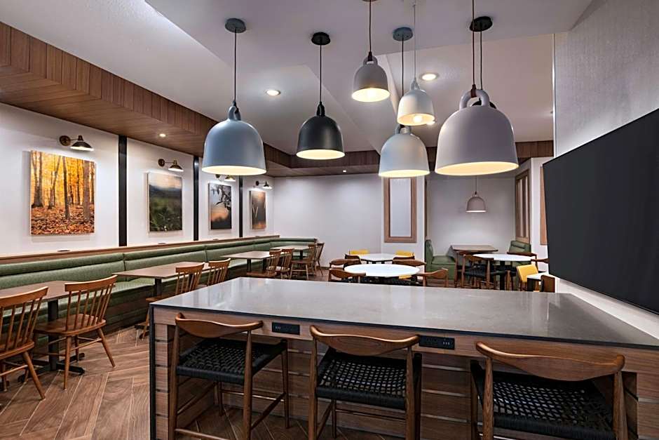 Fairfield by Marriott Inn & Suites Hillsboro