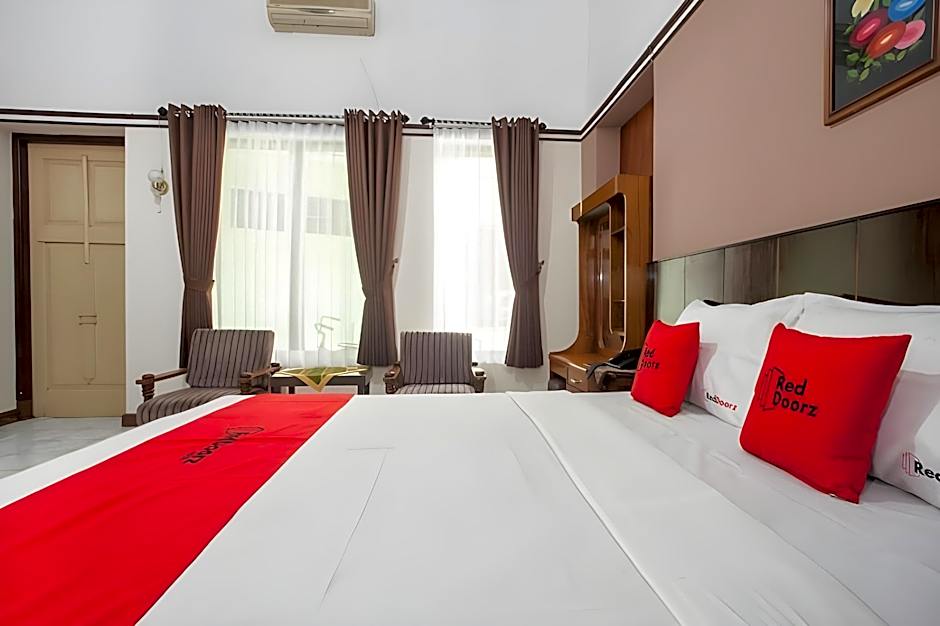 RedDoorz near Balai Kota Malang