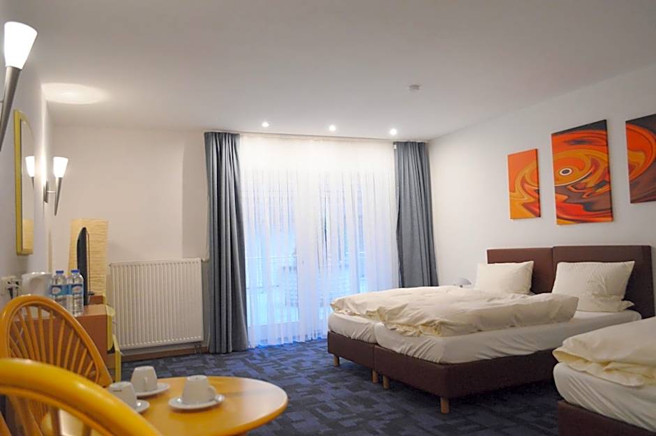 Hotel B8 Voerde