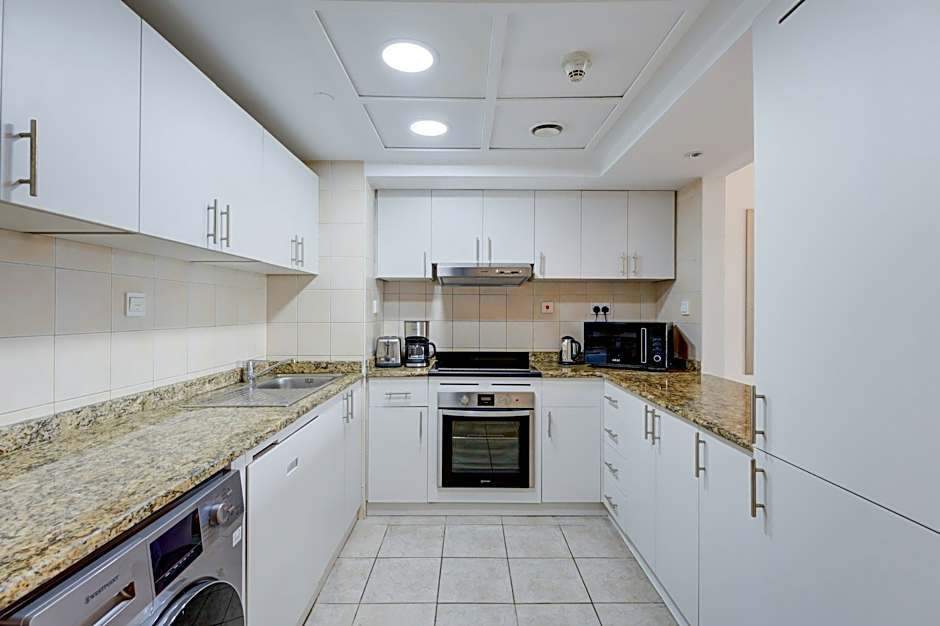 Millennium Lakeview Residence