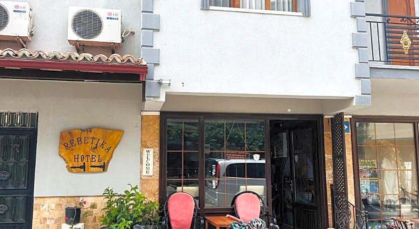Rebetika Hotel
