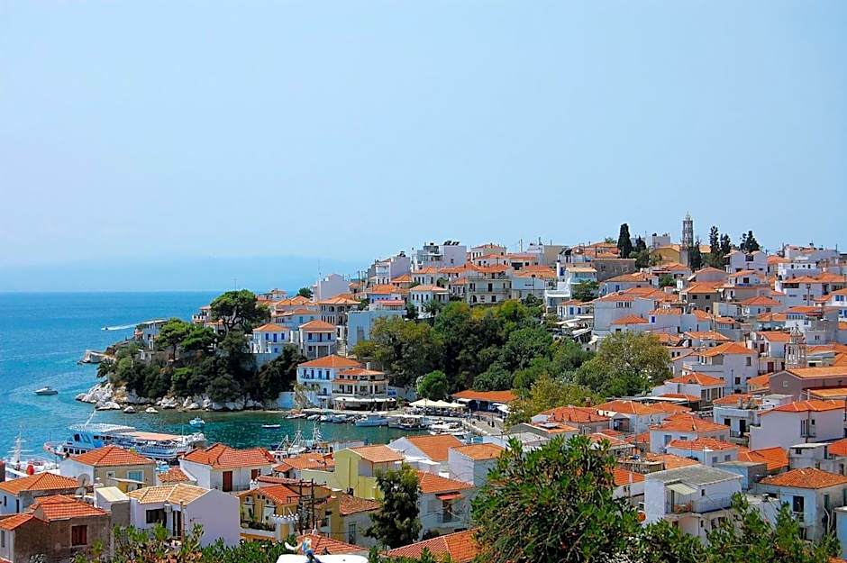Skiathos Luxury Villa 2 Bedroom Villa Dyo Vromolimnos