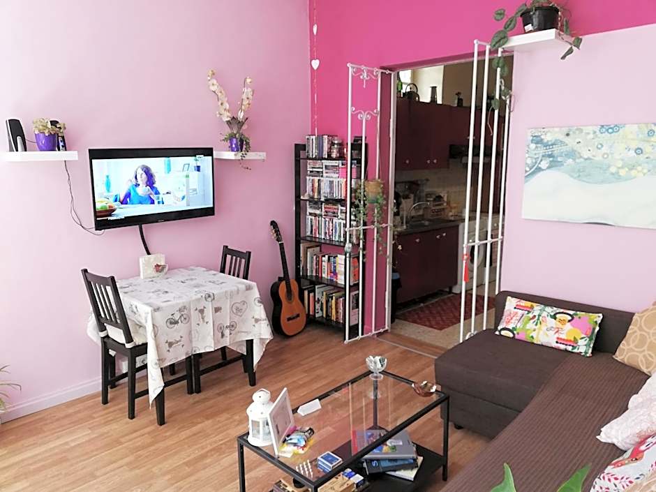 Aloi Rooms