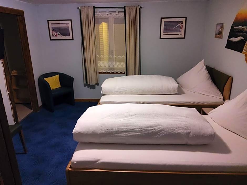 Foto 1 daripada 5 — 2 Beds