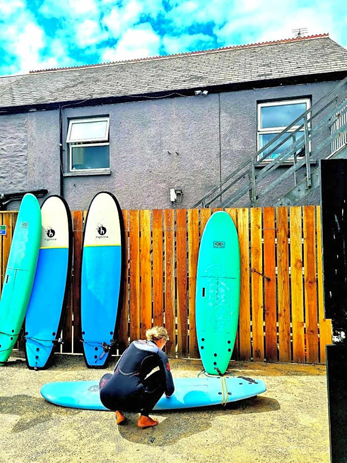 Elemental Surf Lodge