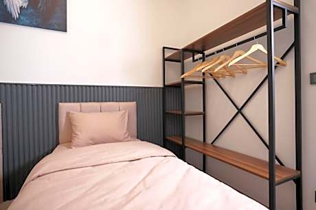 Family Room with Garden View