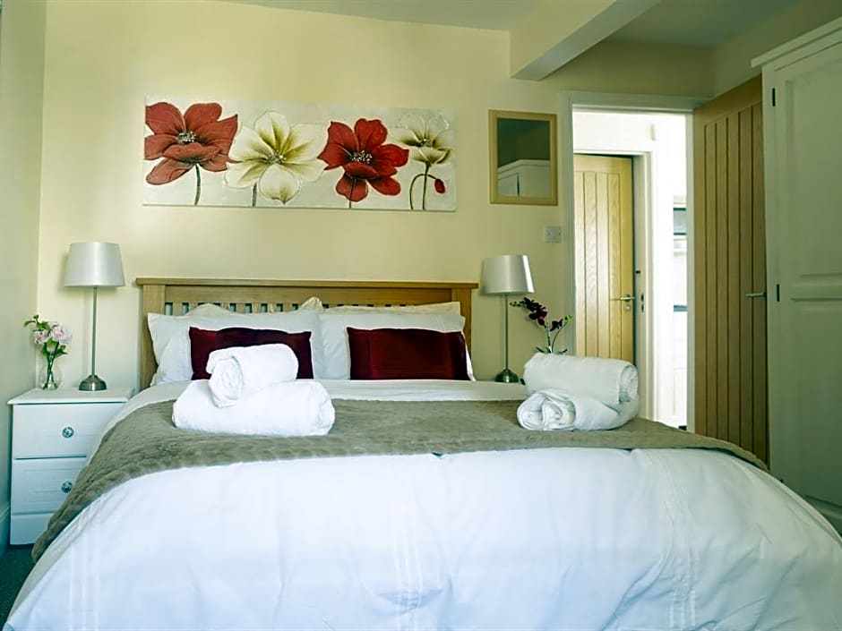 Garden Apartment On The Beach