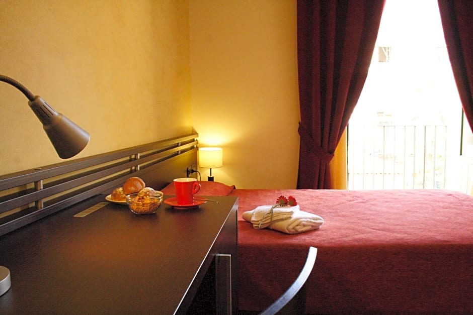 San Max Hotel