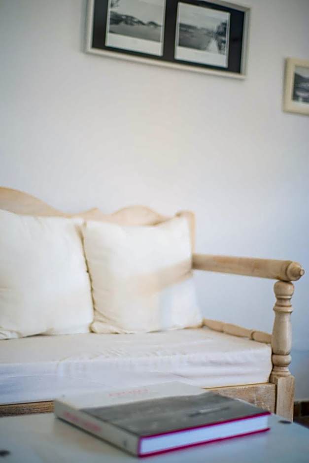 Ostria Hotel & Apartments