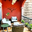 Exclusive Luxury Guest Center House