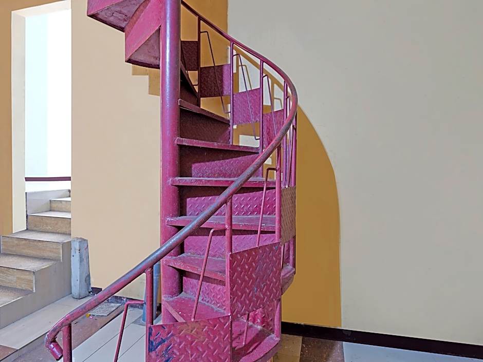 Spot On 91695 Hotel Benteng Portugis