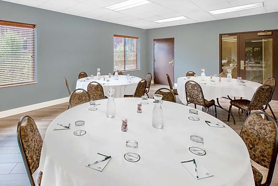 Wingate by Wyndham Sylvania/Toledo