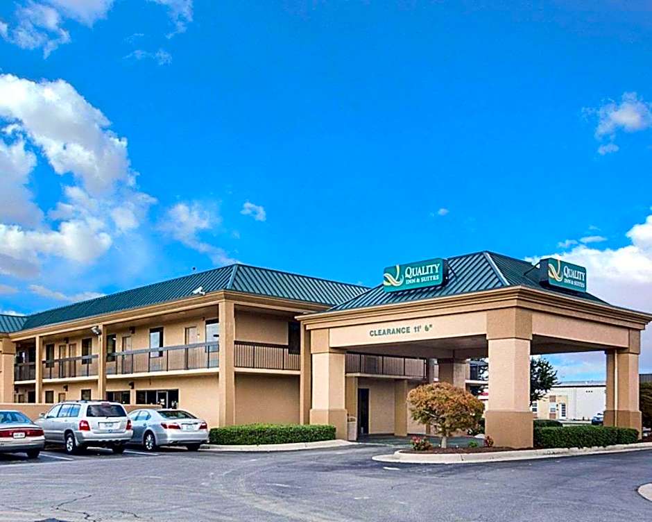 Quality Inn & Suites Franklin