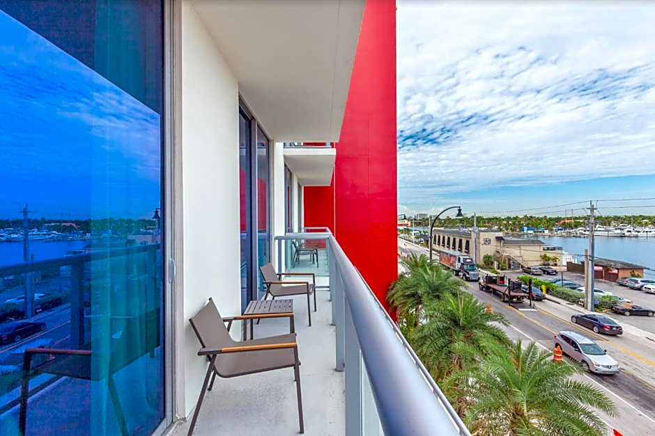 Global Rent Apart - Costa Hollywood