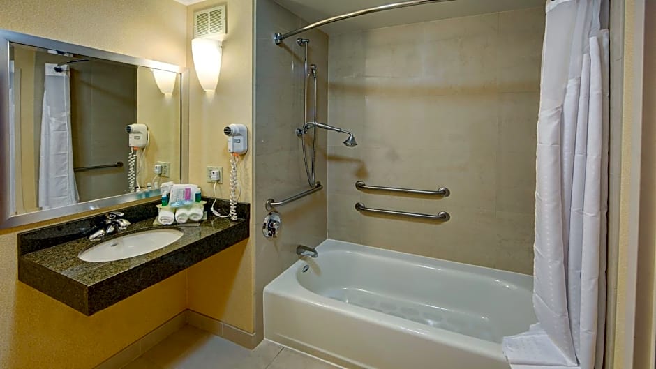 Holiday Inn Express & Suites Cookeville, an IHG Hotel