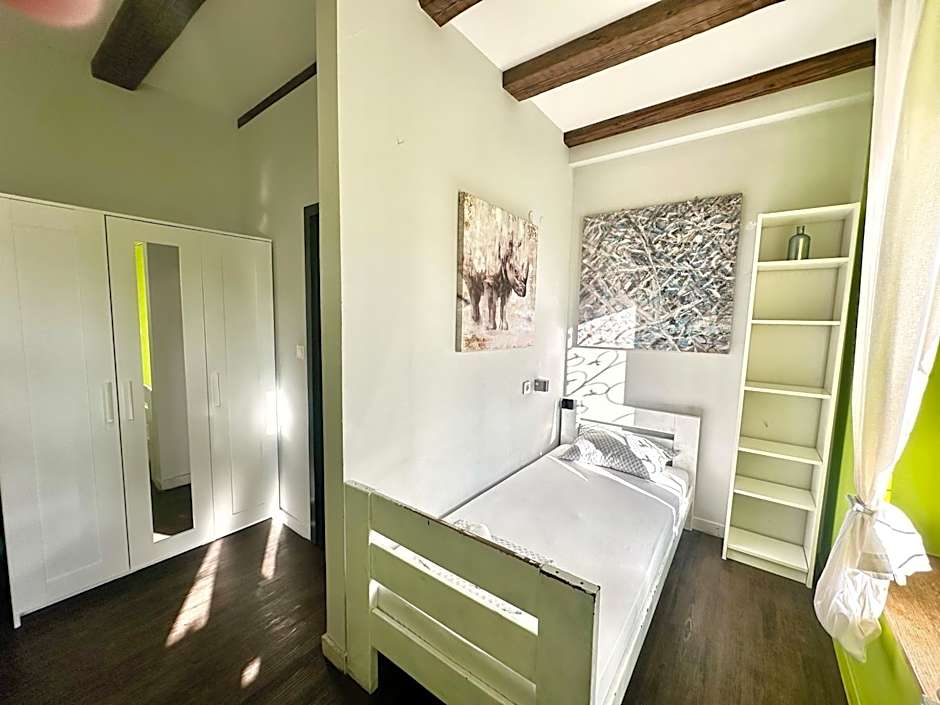 Photo 1 of 4 of Triple Room with Private Bathroom