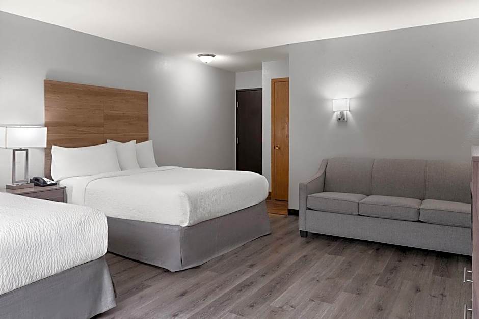 Ramada by Wyndham Cedar Rapids South