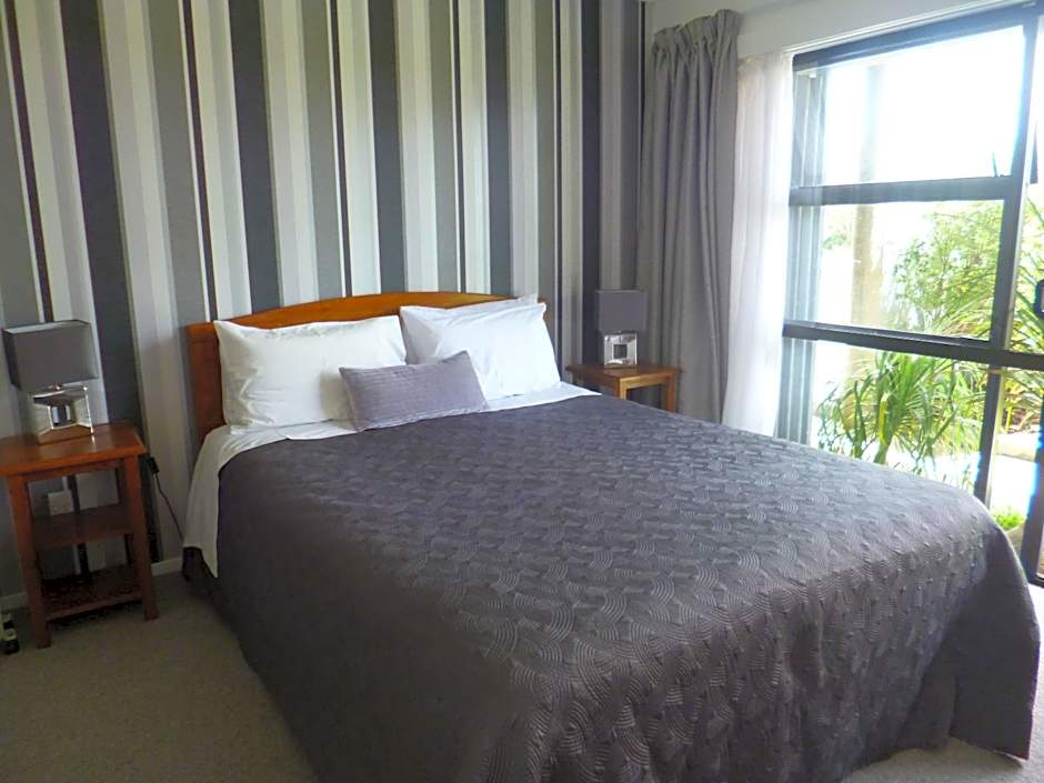 Opua Boutique Seaview Motel