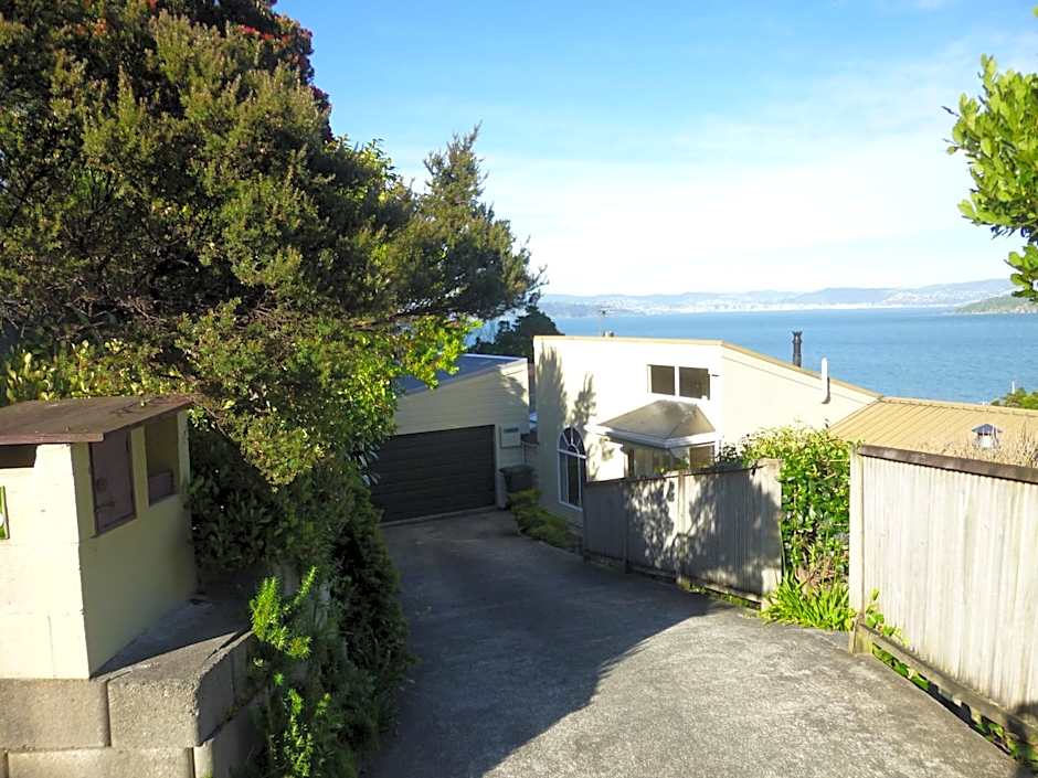 Breakaway at York Bay