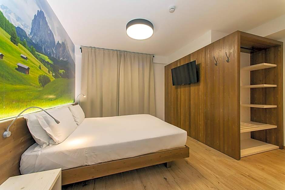 YUGOGO PELLICO 8 Trento Centro