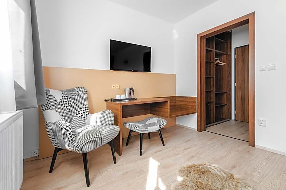 No 28 Rooms & Apartments