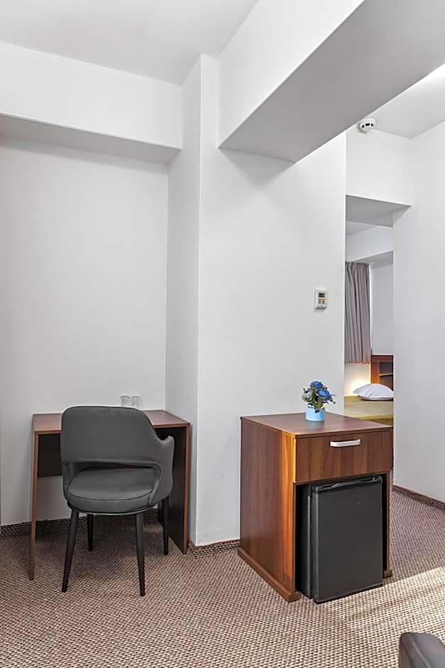 Lina Hotel