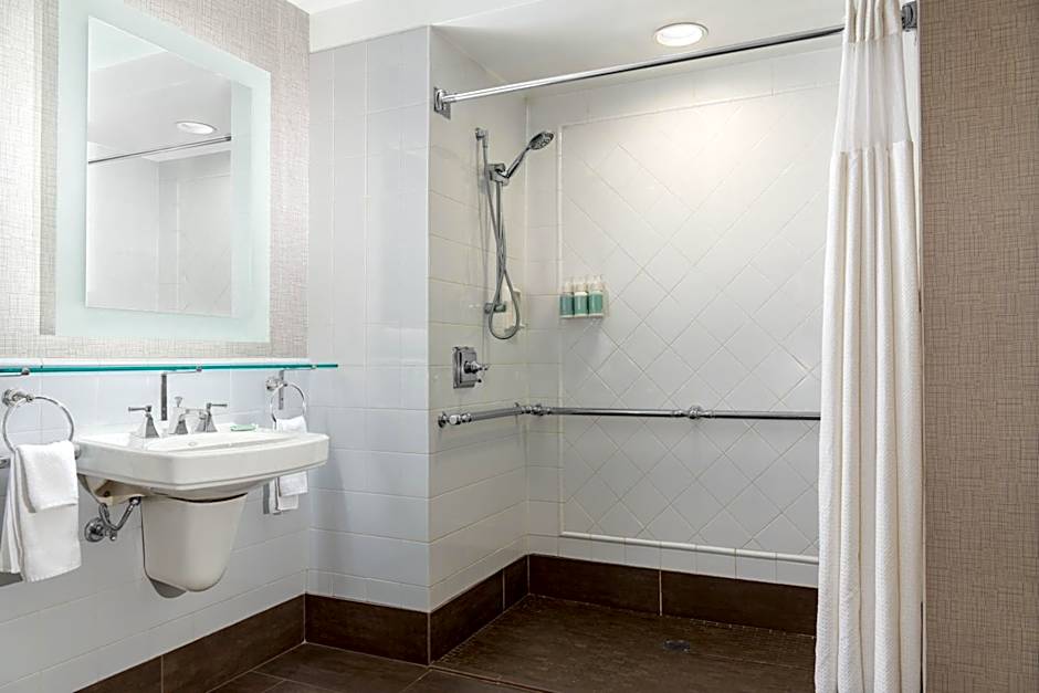 Courtyard by Marriott St. Louis Downtown/Convention Center