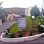Plaza Inn Week Inn