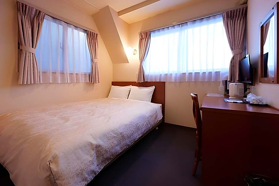 HOTEL SUNTARGAS UENO