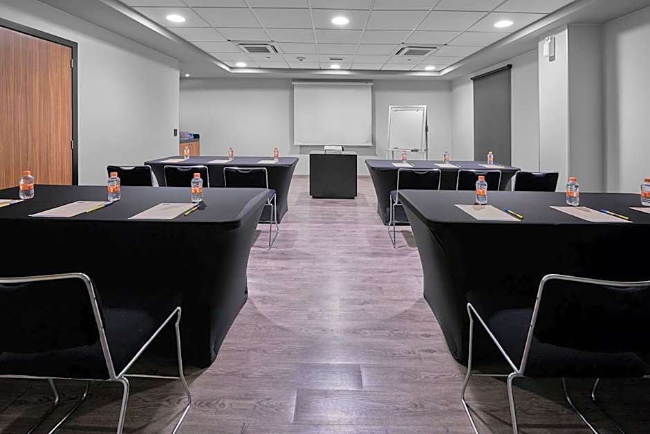 City Express by Marriott Irapuato