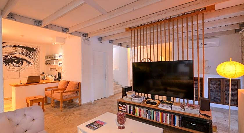 Peremere Alaçati Otel