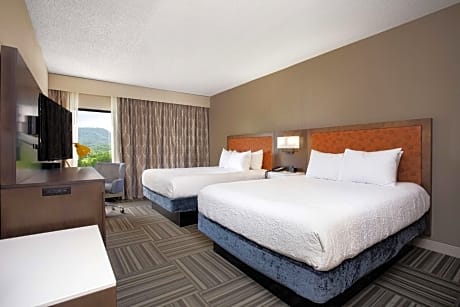Room with Two Queen Beds - Non-Smoking