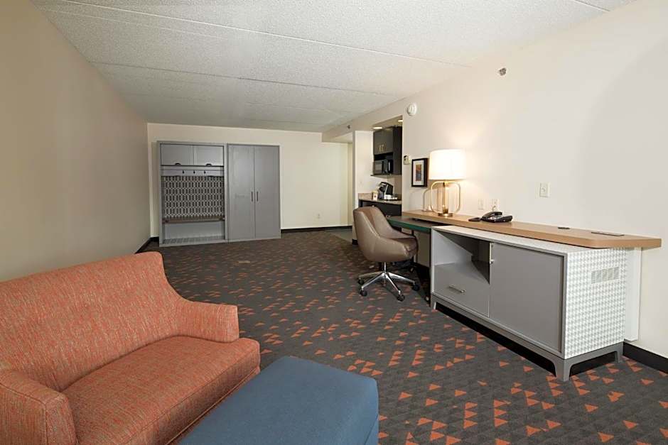 Holiday Inn Hotel & Suites Ann Arbor University of Michigan Area By IHG