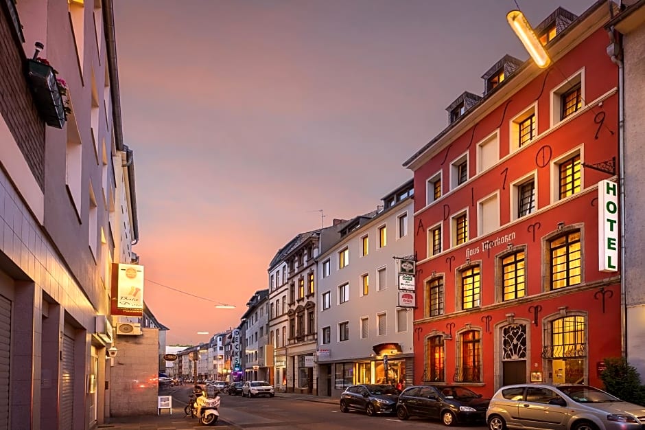 Hotel Ahl Meerkatzen Koln