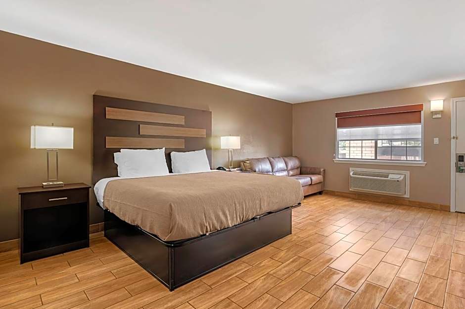 Quality Inn & Suites