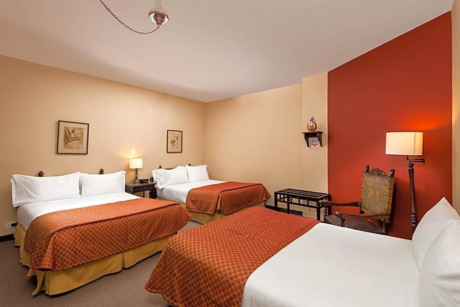 Hotel Dann Monasterio