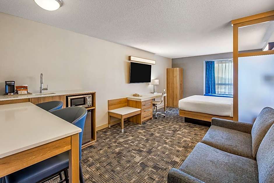Microtel Inn & Suites by Wyndham Timmins