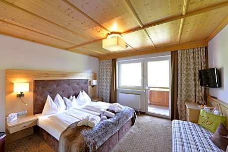 Classic Single Room with Balcony