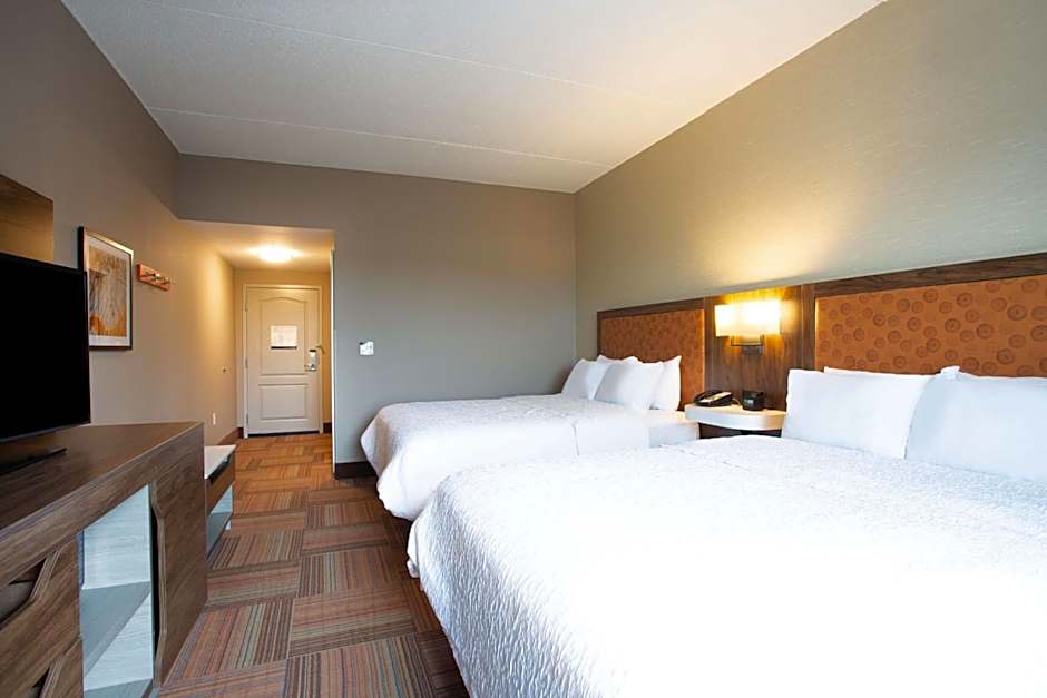 Hampton Inn By Hilton Watertown