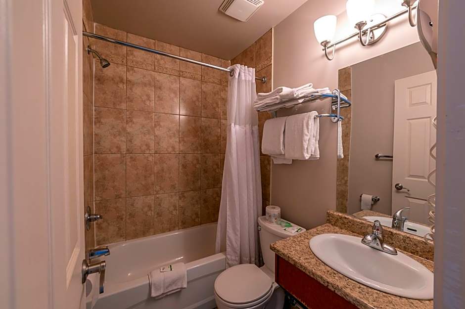 Sahara Courtyard Inn Penticton