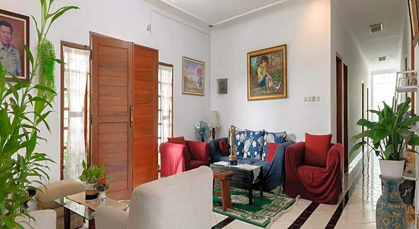 Capital O 93279 Asyoka Penginapan Pasutri