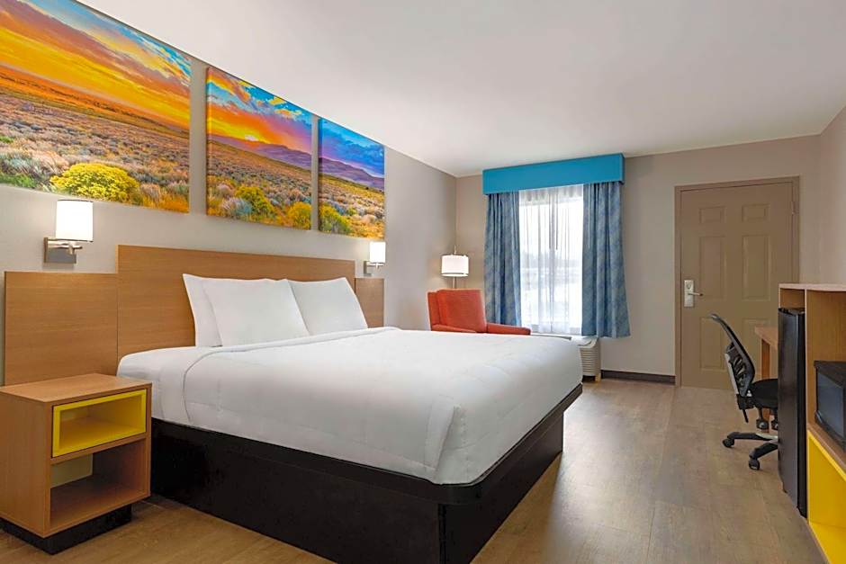 Days Inn by Wyndham Covington